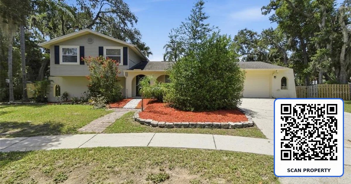 1200 LAKE VALRICO LANE property photo