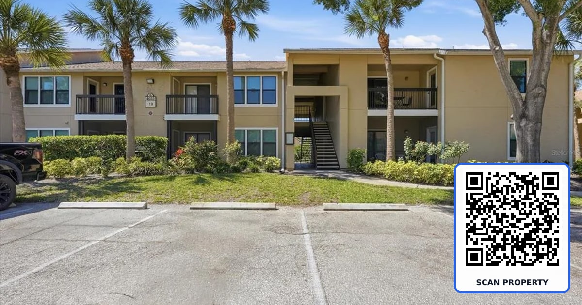 4033 CROCKERS LAKE BOULEVARD UNIT 28 property photo