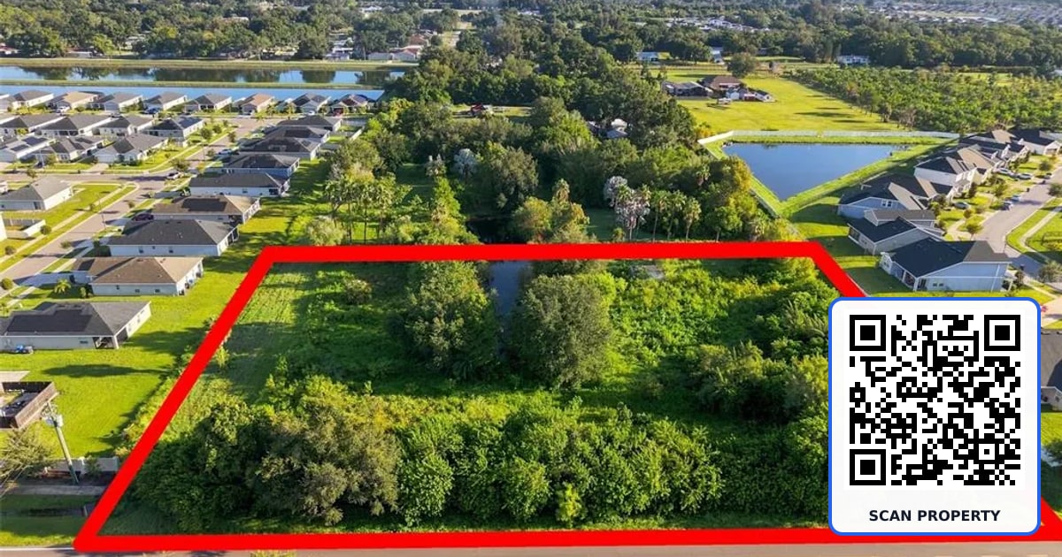 xxx 21ST AVENUE SE property photo