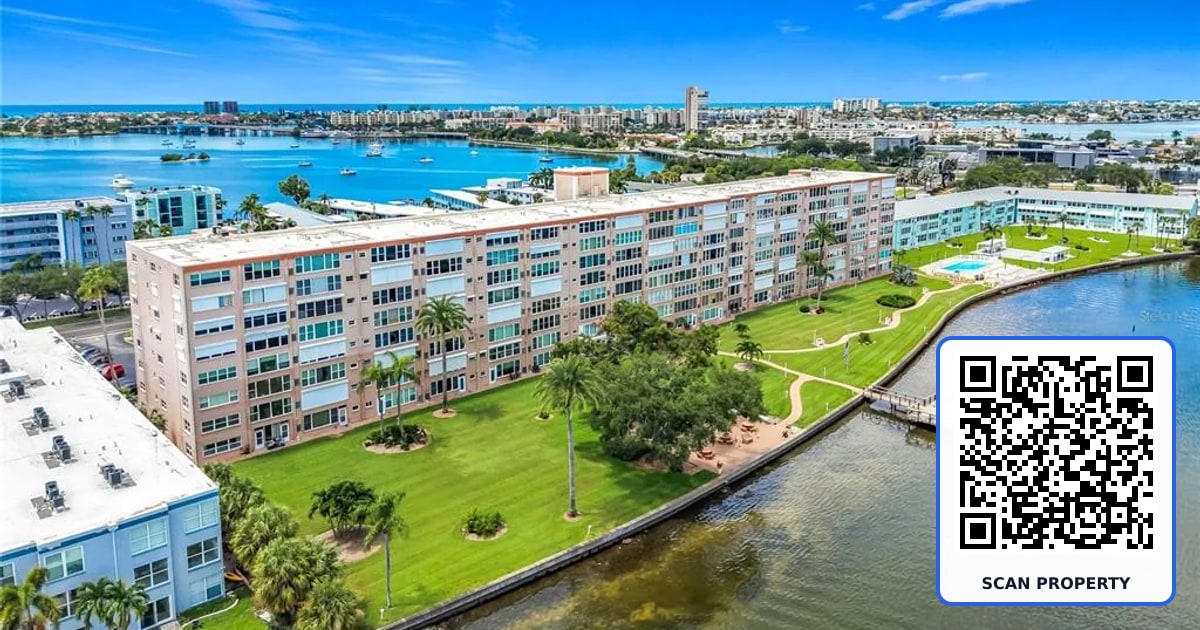 1847 SHORE DRIVE S UNIT 805 property photo