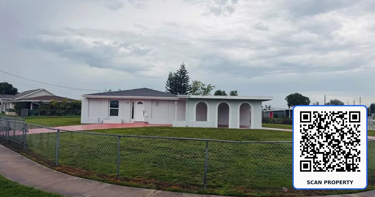 2288 HARBOR BOULEVARD property photo