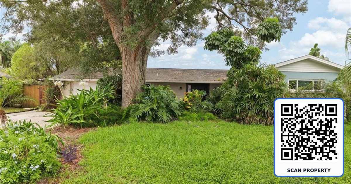 8404 FLAGSTONE DRIVE property photo