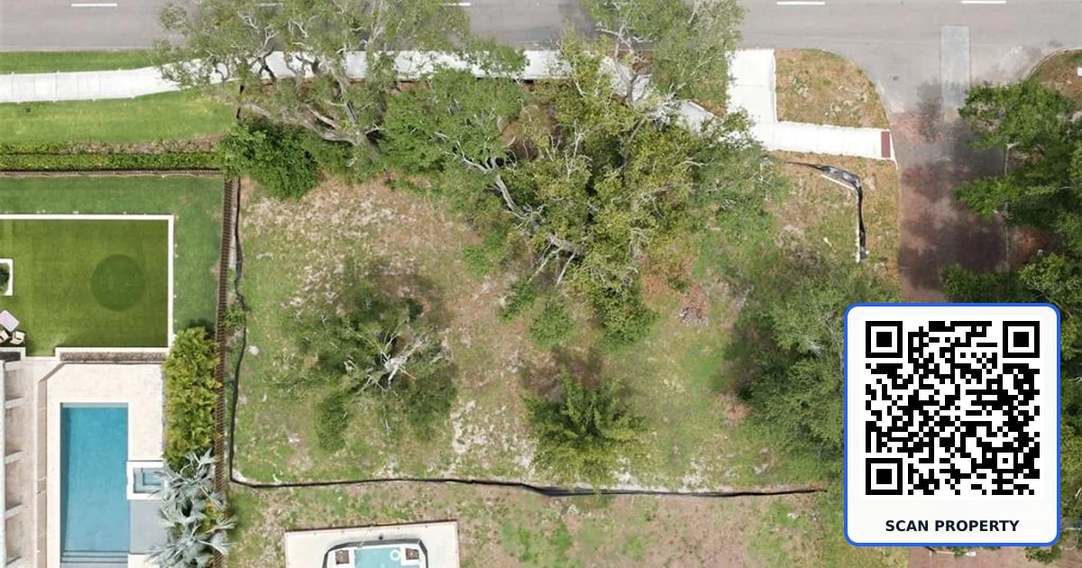 40TH AVENUE N property photo