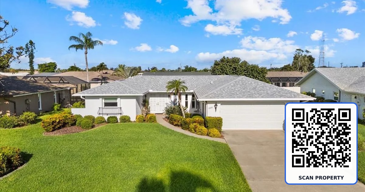 1233 PINEBROOK WAY property photo
