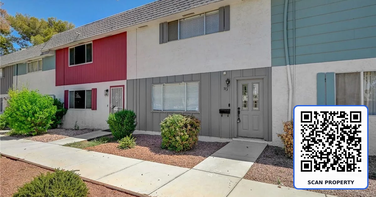 573 Greenbriar Townhouse Way property photo