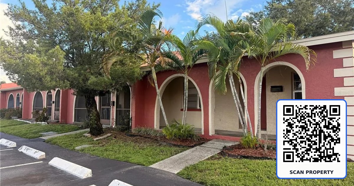 6380 BONNIE BAY CIRCLE N property photo