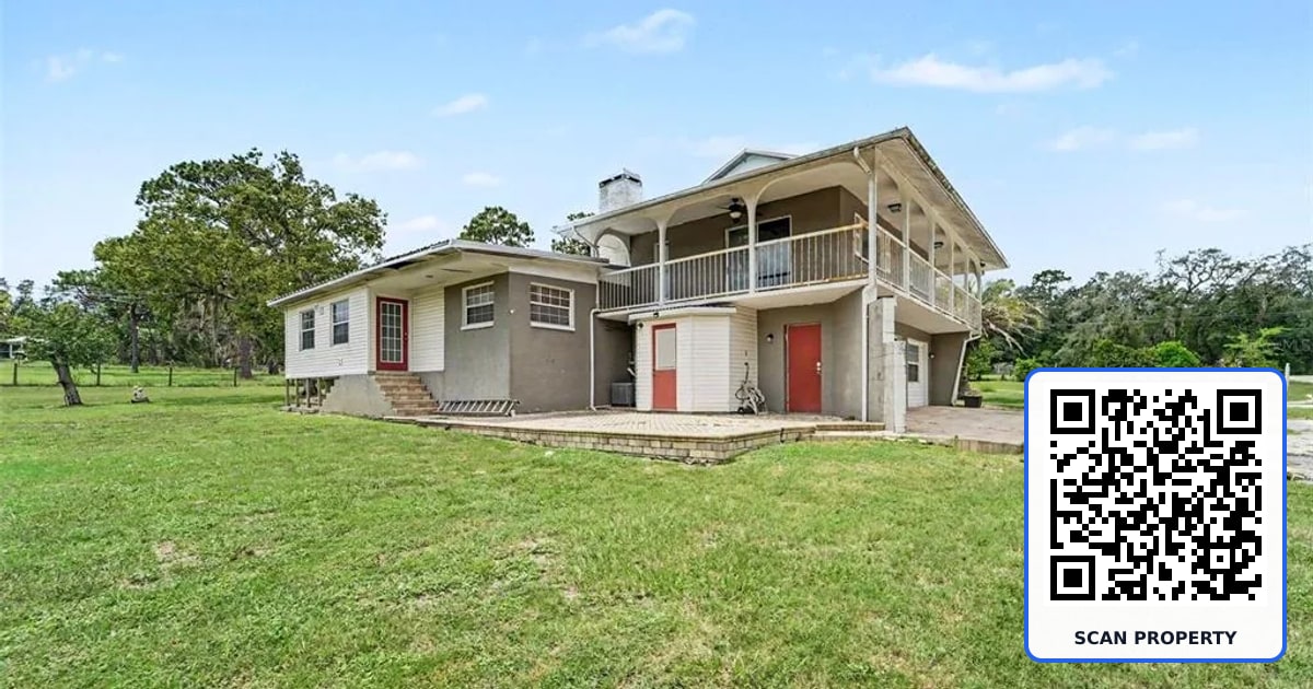 6446 LUCKY LANE property photo
