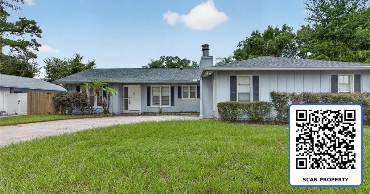 7606 WAUNATTA COURT property photo