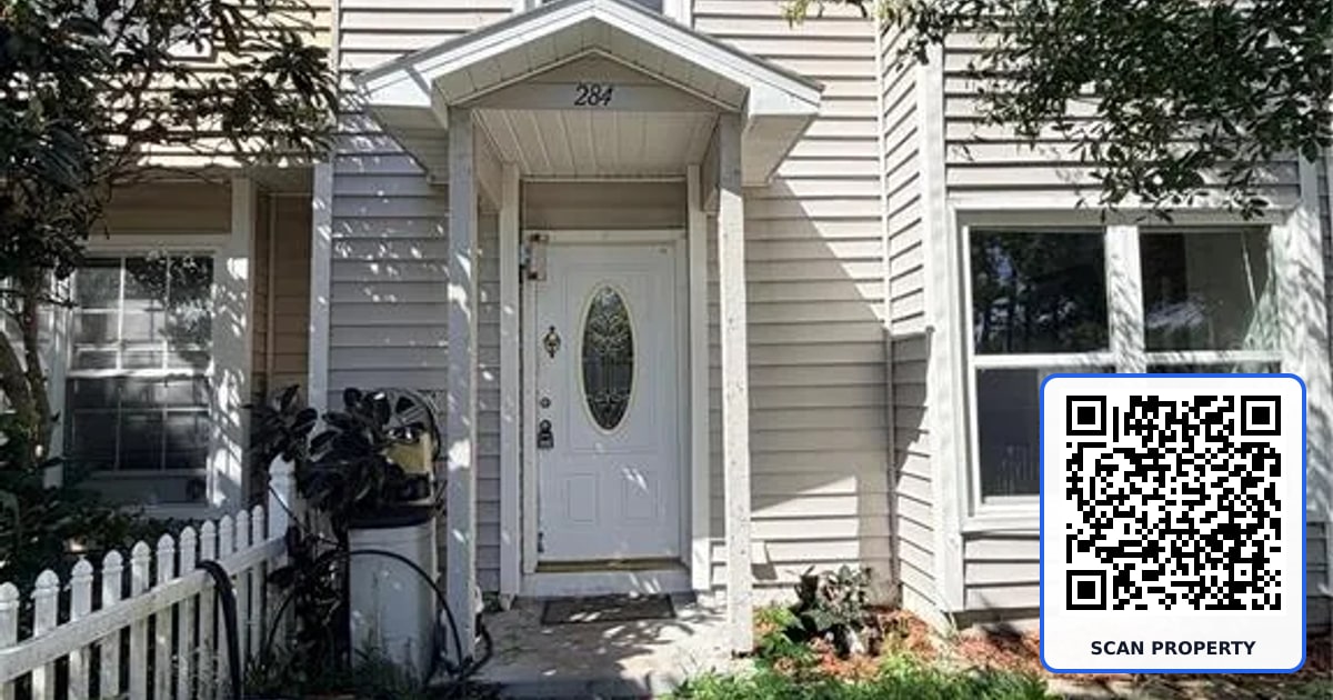 284 WOODGREEN LANE property photo
