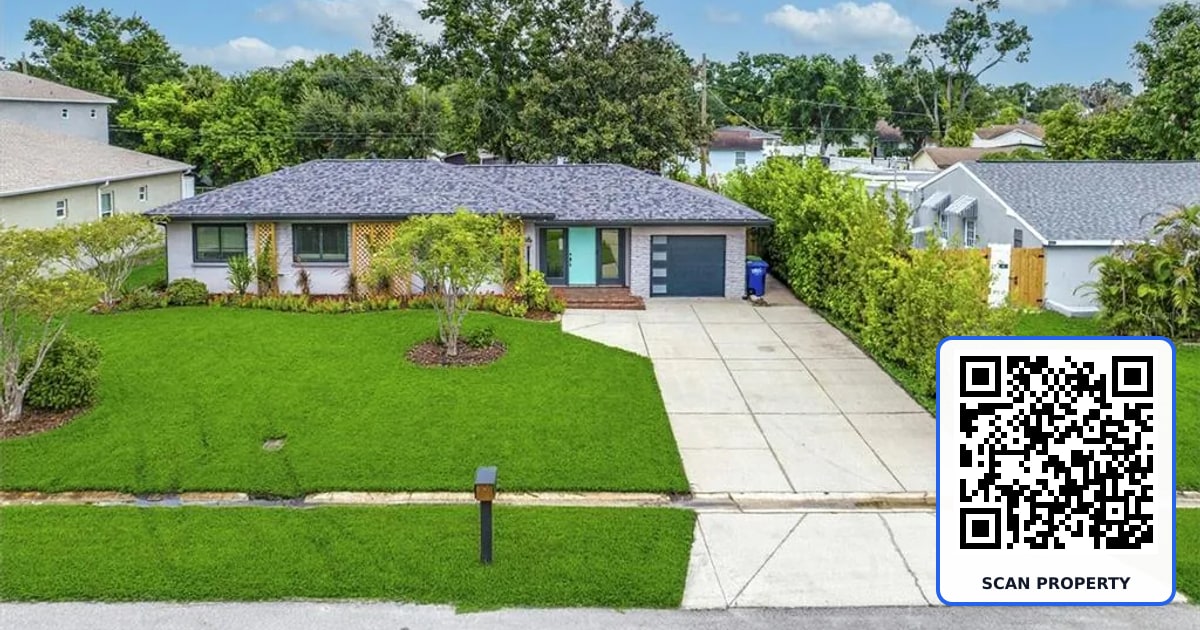 2121 W FARWELL DRIVE property photo
