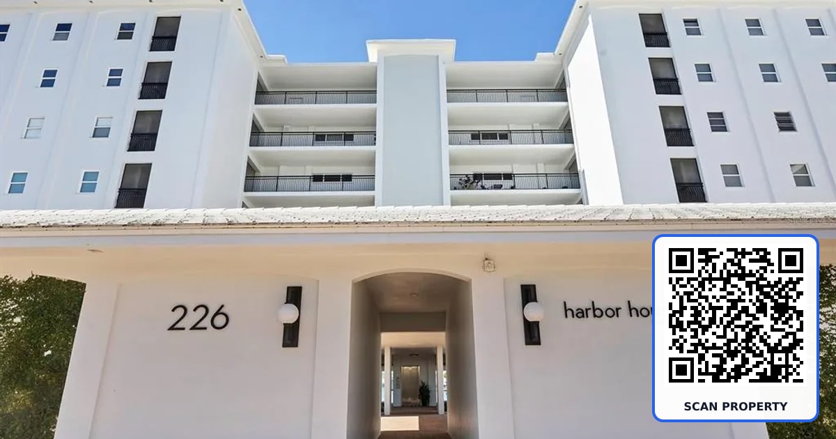 226 GOLDEN GATE POINT UNIT 44 property photo