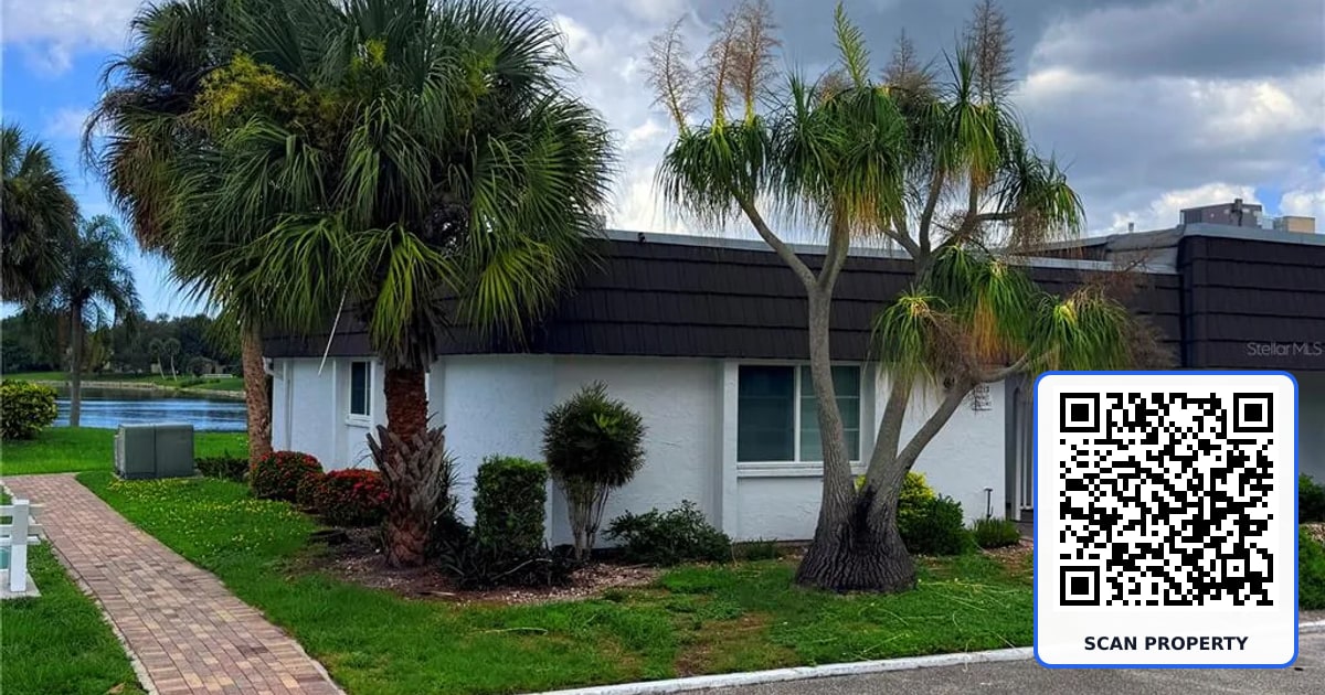 1213 GLEN OAKS DRIVE E property photo